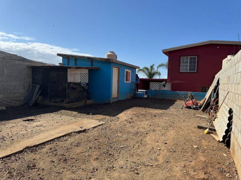 Terreno con construcción