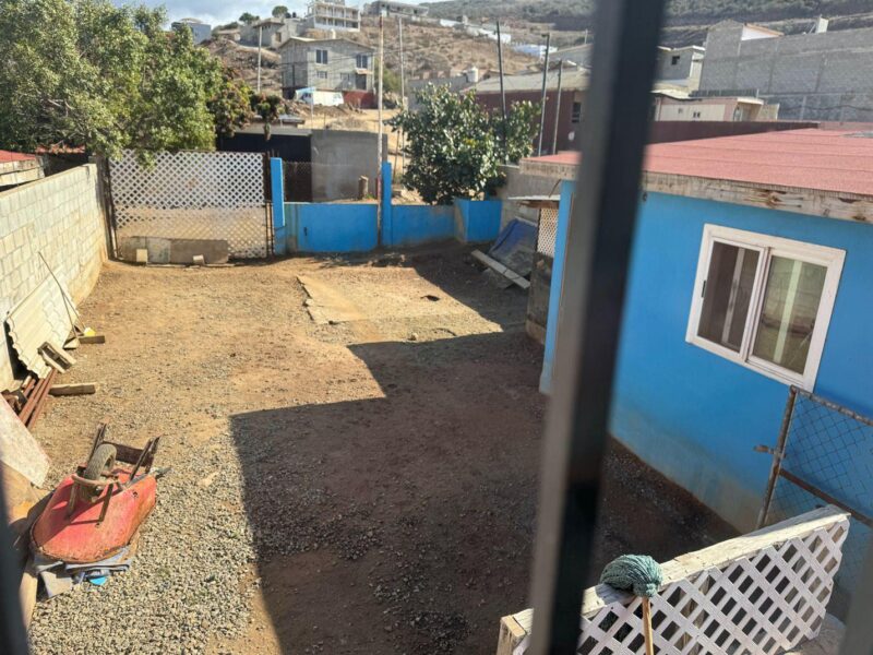 Terreno con construcción